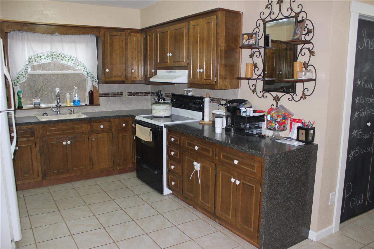 602 E Lafayette St, Winslow, IN 47598 photo 12