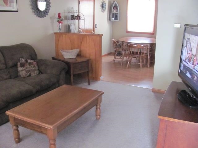 508 Chestnut Dr, Gas City, IN 46933 photo 4