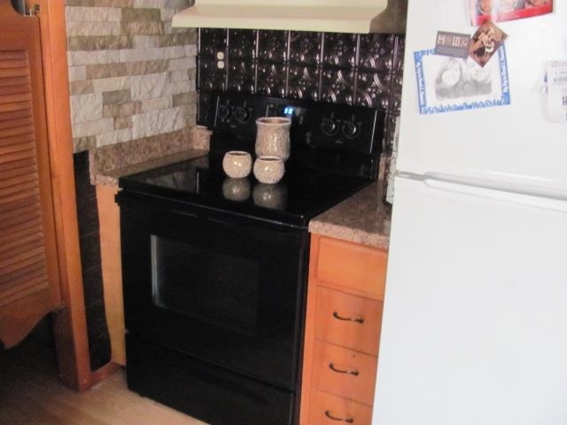 508 Chestnut Dr, Gas City, IN 46933 photo 8
