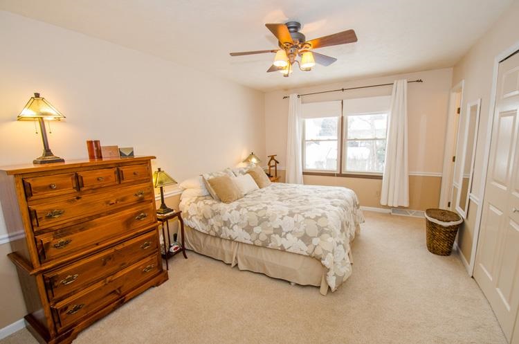 4049 Sampson St, South Bend, IN 46614 photo 5