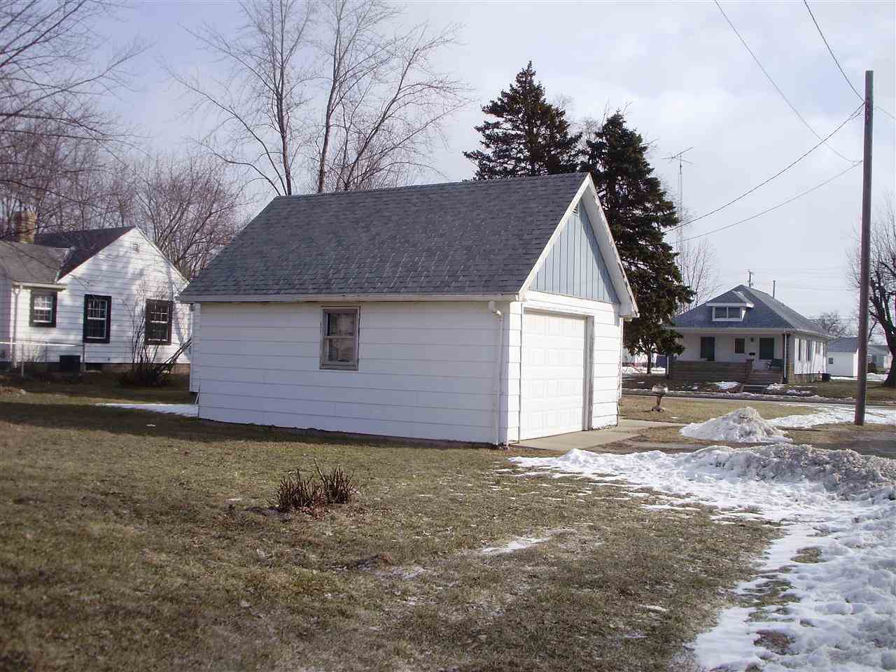602 N Illinois St, Monticello, IN 47960 photo 13
