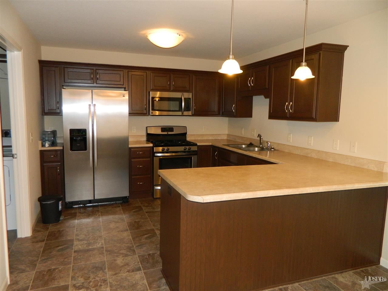550 Deerfield Path, Warsaw, IN 46582 photo 4