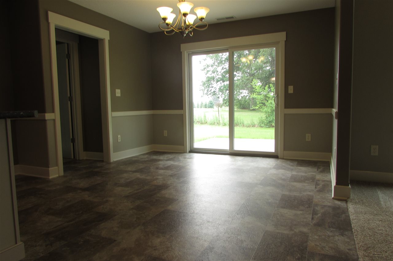 3030 E Pickett Ln, Columbia City, IN 46725 photo 8