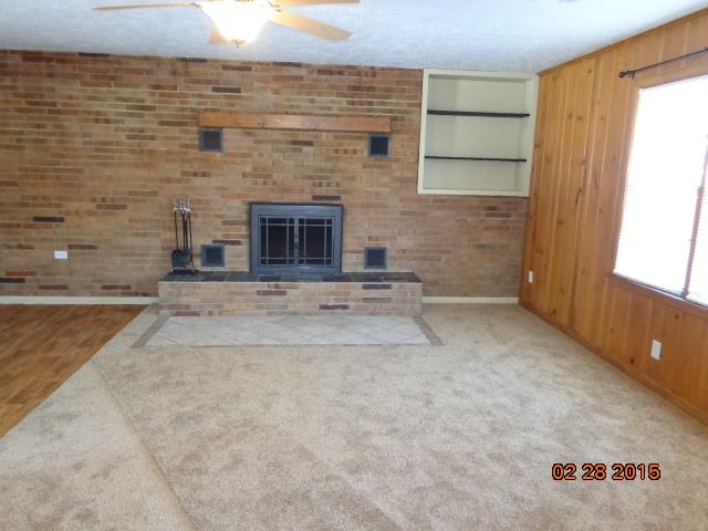 105 E 9th St, North Manchester, IN 46962 photo 6