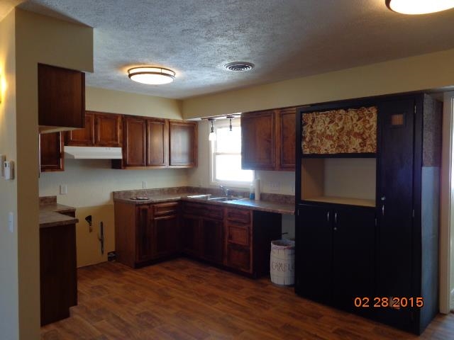 105 E 9th St, North Manchester, IN 46962 photo 9
