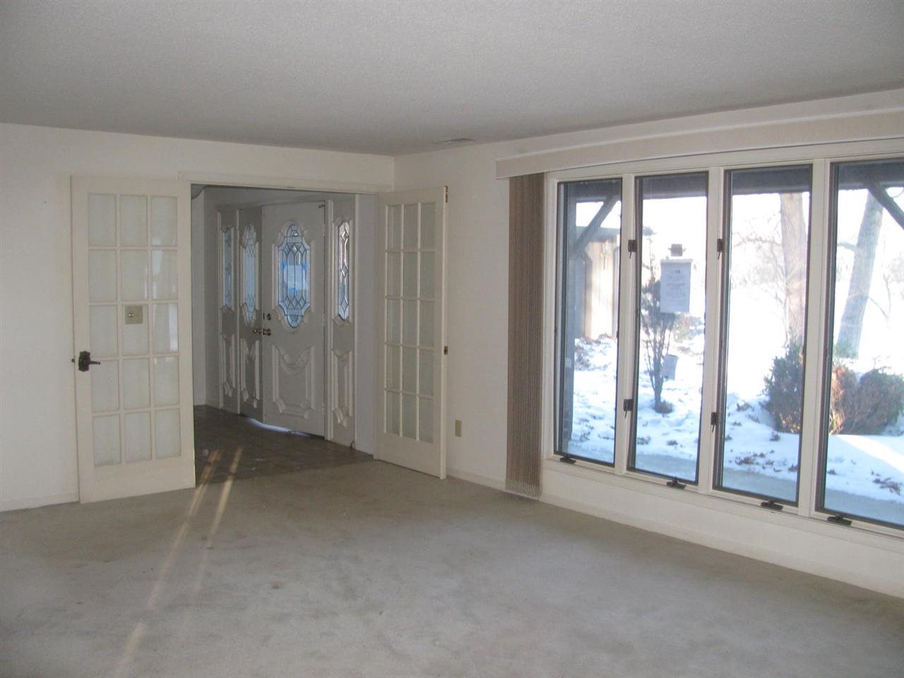 975 W 275 N, Angola, IN 46703 photo 4