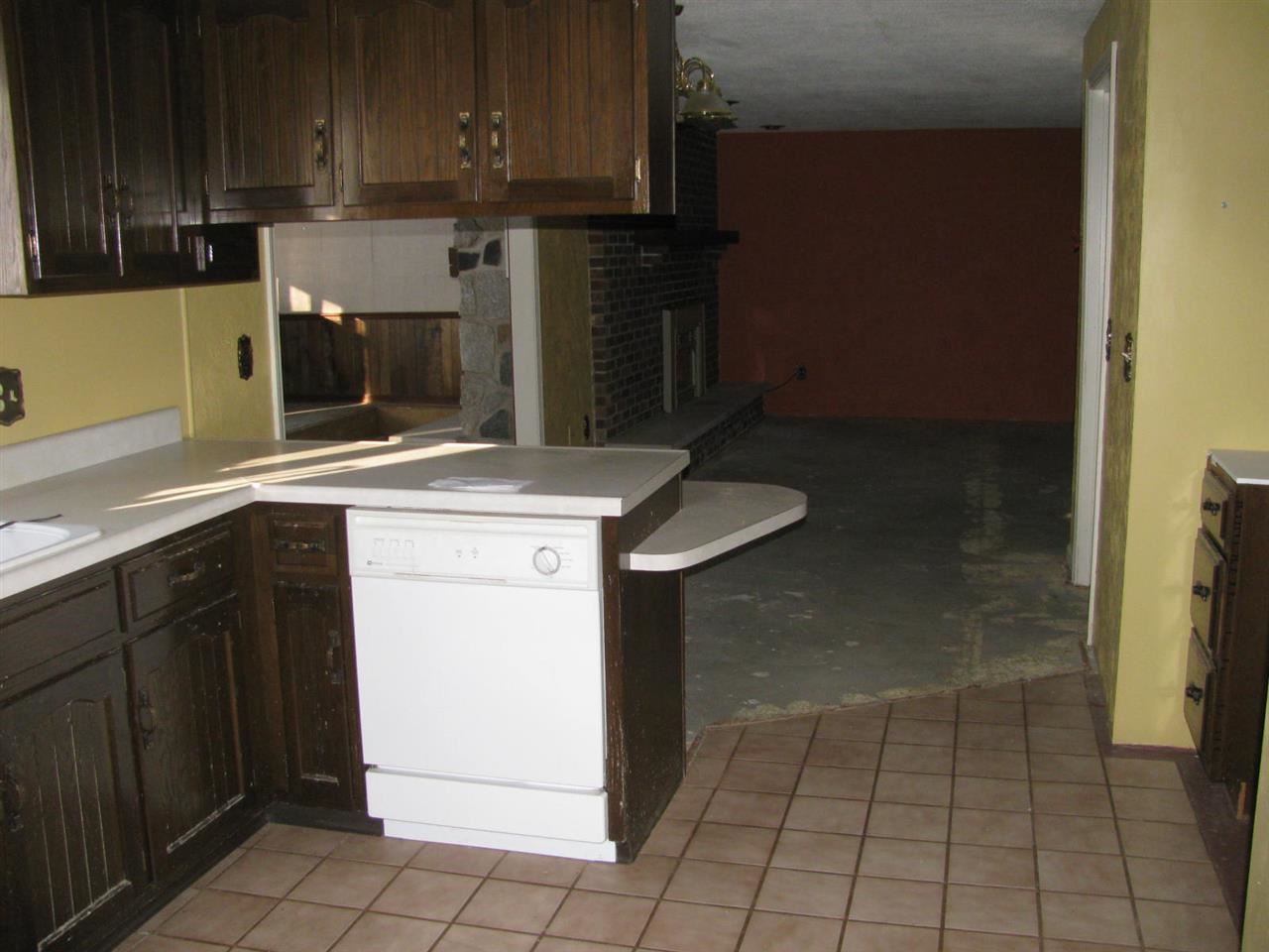 975 W 275 N, Angola, IN 46703 photo 9