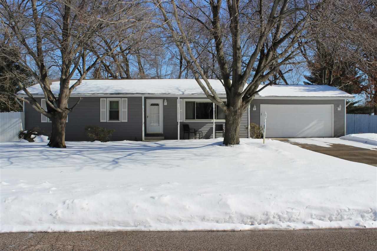 54724 Holly Dr, Elkhart, IN 46514 photo 1