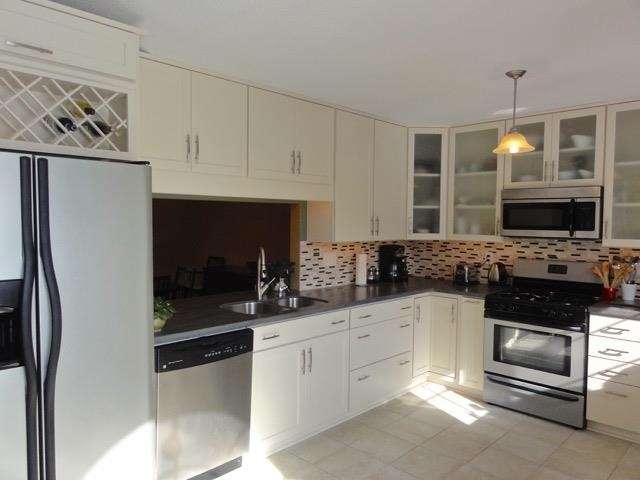 8404 W Thorn Tree Rd, Muncie, IN 47304 photo 4