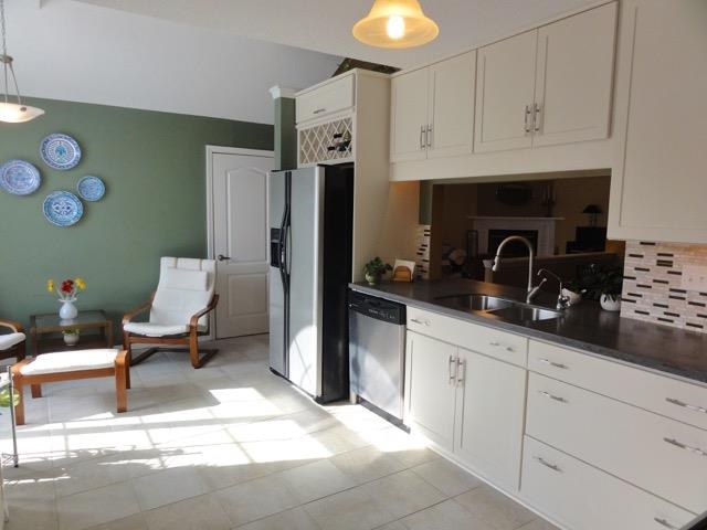 8404 W Thorn Tree Rd, Muncie, IN 47304 photo 5