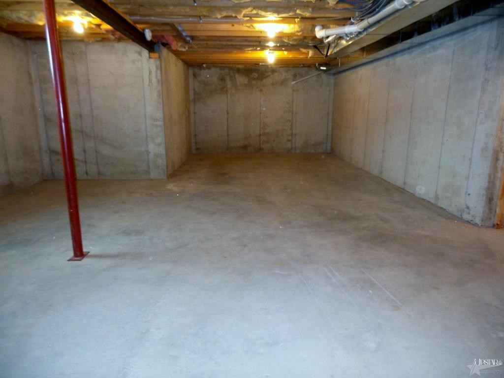 1920 Falconview Pl E, Fort Wayne, IN 46818 photo 24