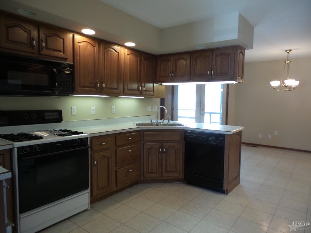 1920 Falconview Pl E, Fort Wayne, IN 46818 photo 6