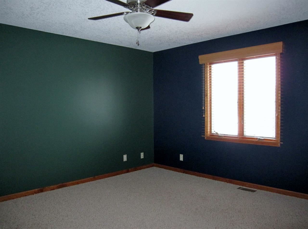 509 Devoe Dr, Sweetser, IN 46987 photo 15