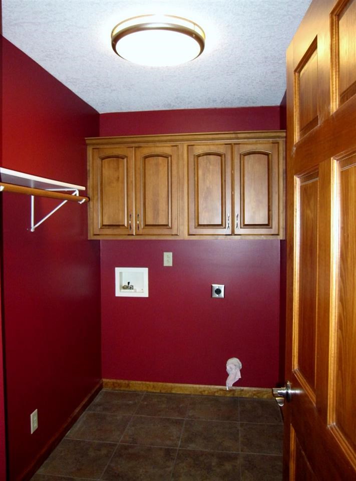 509 Devoe Dr, Sweetser, IN 46987 photo 16