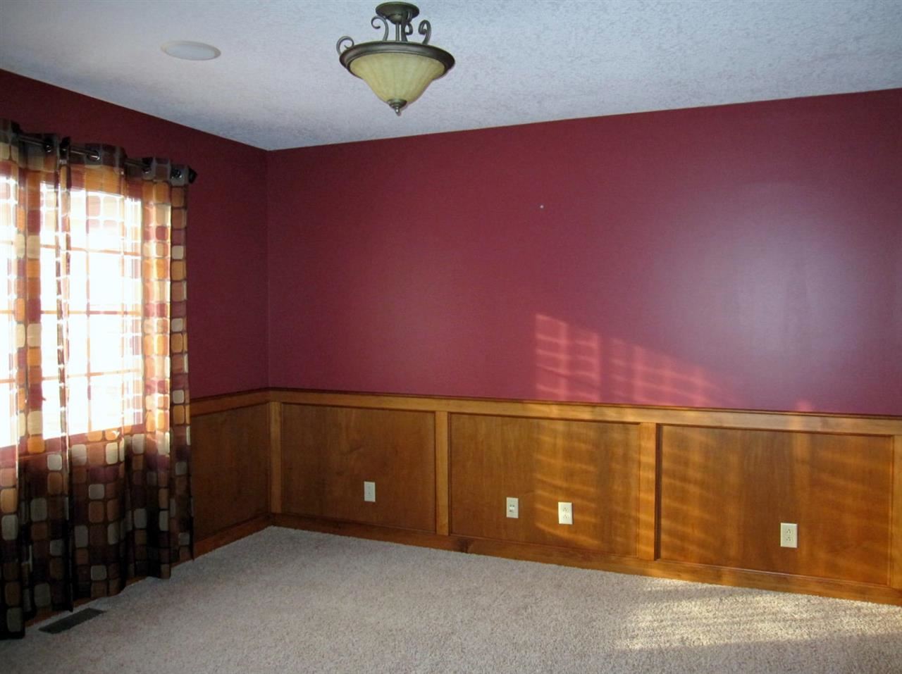509 Devoe Dr, Sweetser, IN 46987 photo 7