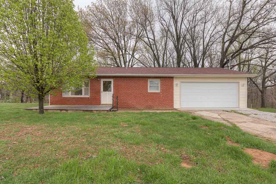 4915 S Dunlap Rd, Bloomington, IN 47403 photo 1
