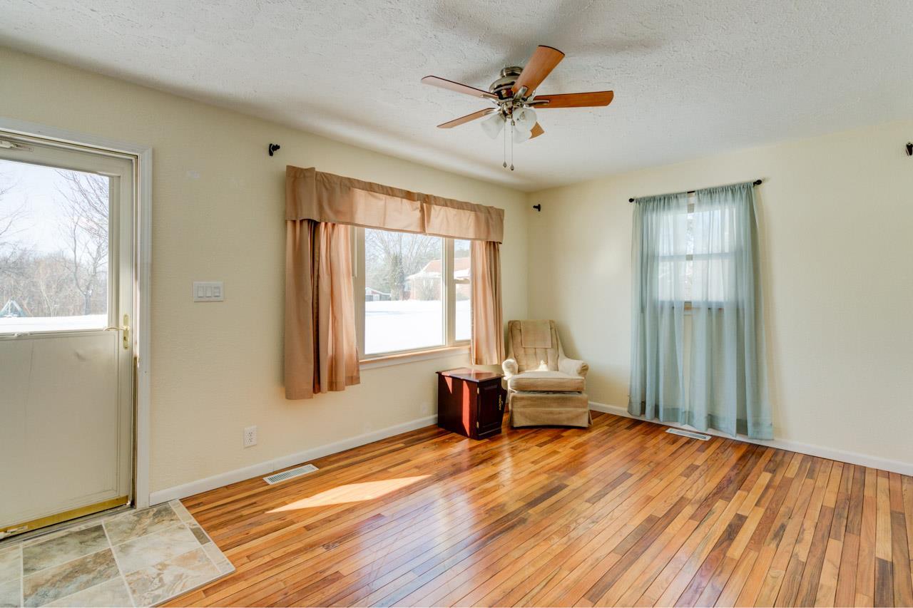 4915 S Dunlap Rd, Bloomington, IN 47403 photo 2