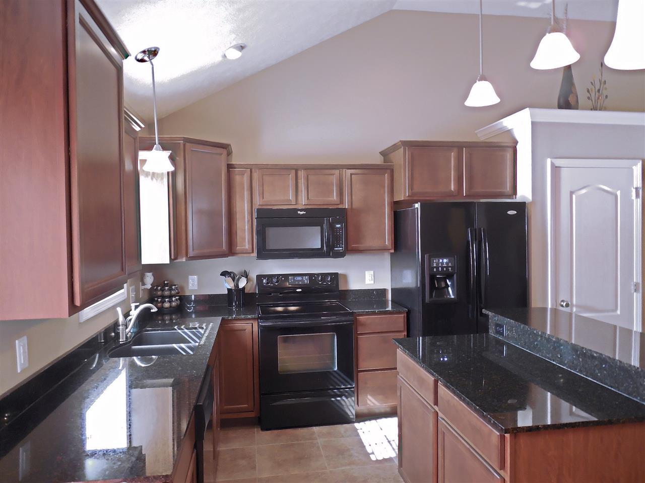 2535 Aruba Ct, Evansville, IN 47725 photo 7