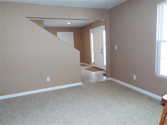 9925 Winyard Pl, Owensville, IN 47665 photo 4