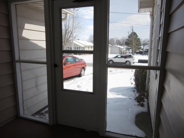 102 N Sycamore St, Huntingburg, IN 47542 photo 5