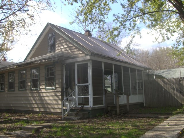 1640 W 1st St, Marion, IN 46952 photo 1