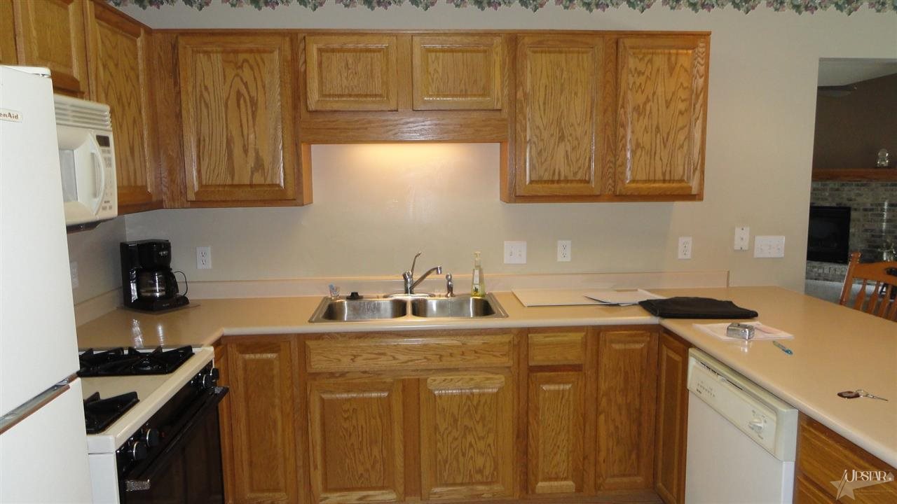 1620 Fairway Dr, Decatur, IN 46733 photo 6