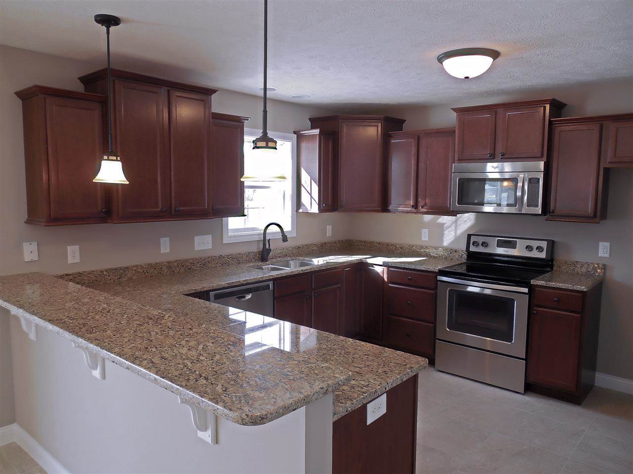7626 Wisteria Ln, Evansville, IN 47720 photo 3