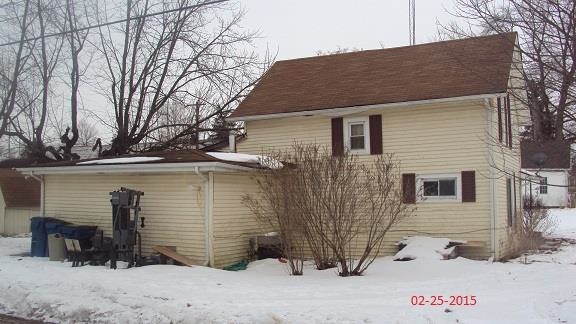 108 N Thayer St, Bourbon, IN 46504 photo 4