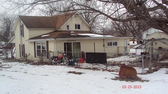 108 N Thayer St, Bourbon, IN 46504 photo 2