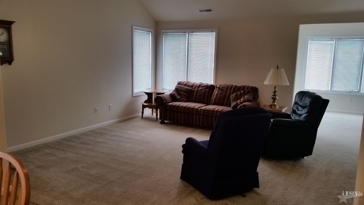 914 Heatherwood Ln, Ossian, IN 46777 photo 3