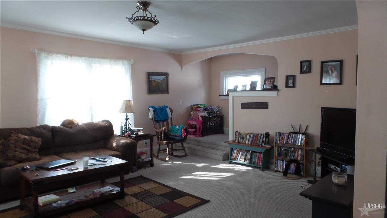 1004 S Randolph St, Garrett, IN 46738 photo 3
