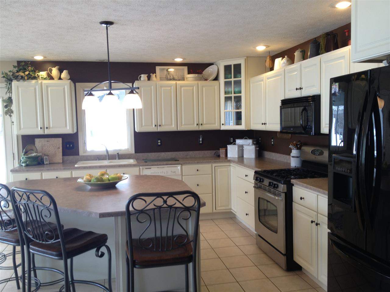 212 Cotswald Ct, Logansport, IN 46947 photo 7