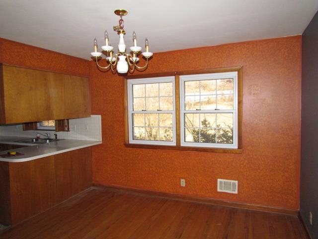 8205 Pine Creek Dr, Evansville, IN 47710 photo 6