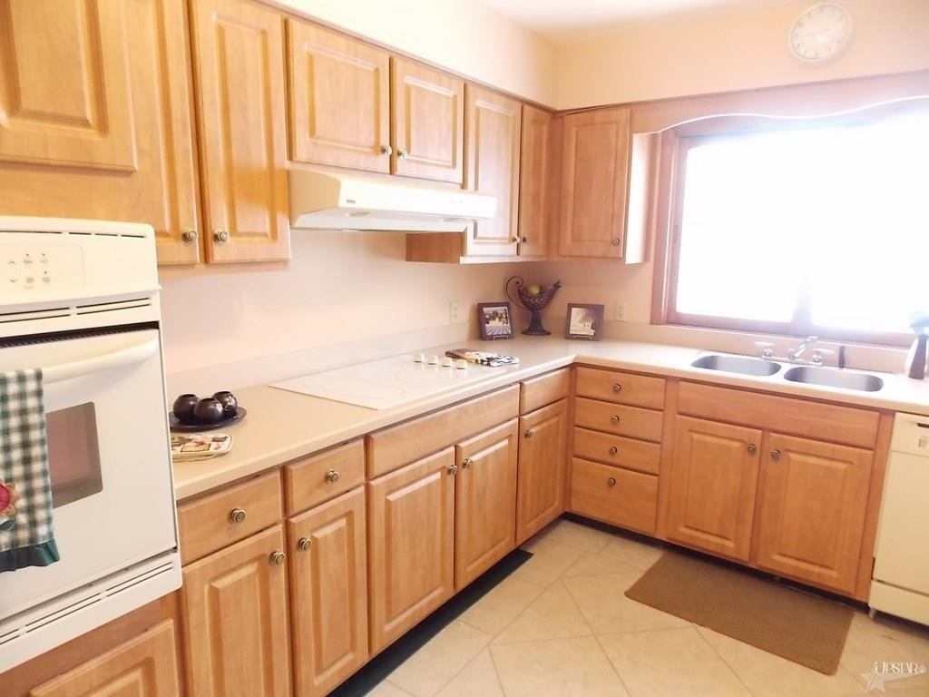 275 Lane 221 B Hamilton Lk, Hamilton, IN 46742 photo 5