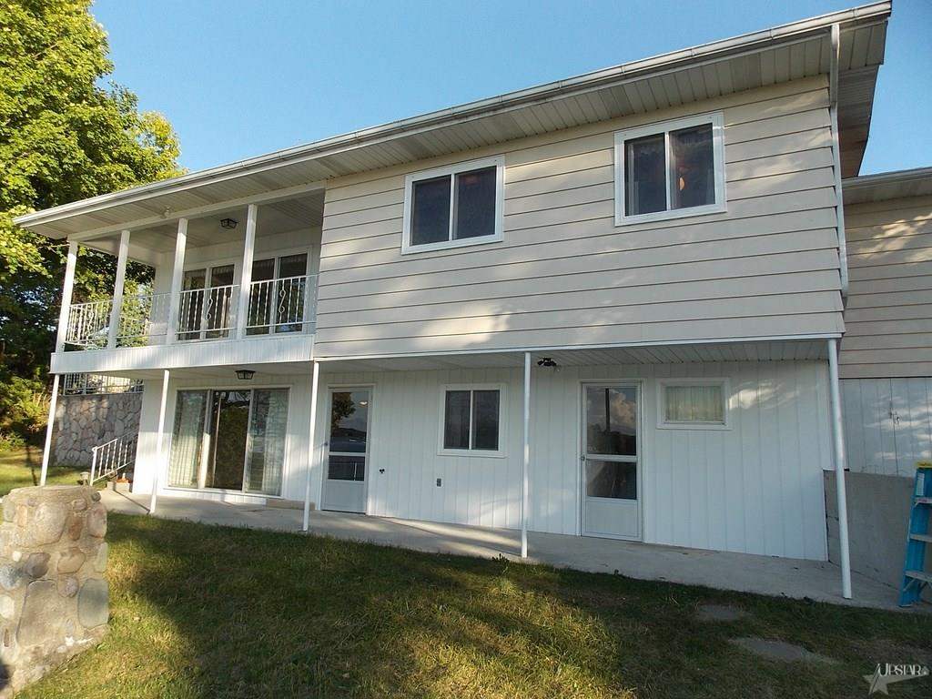 275 Lane 221 B Hamilton Lk, Hamilton, IN 46742 photo 3