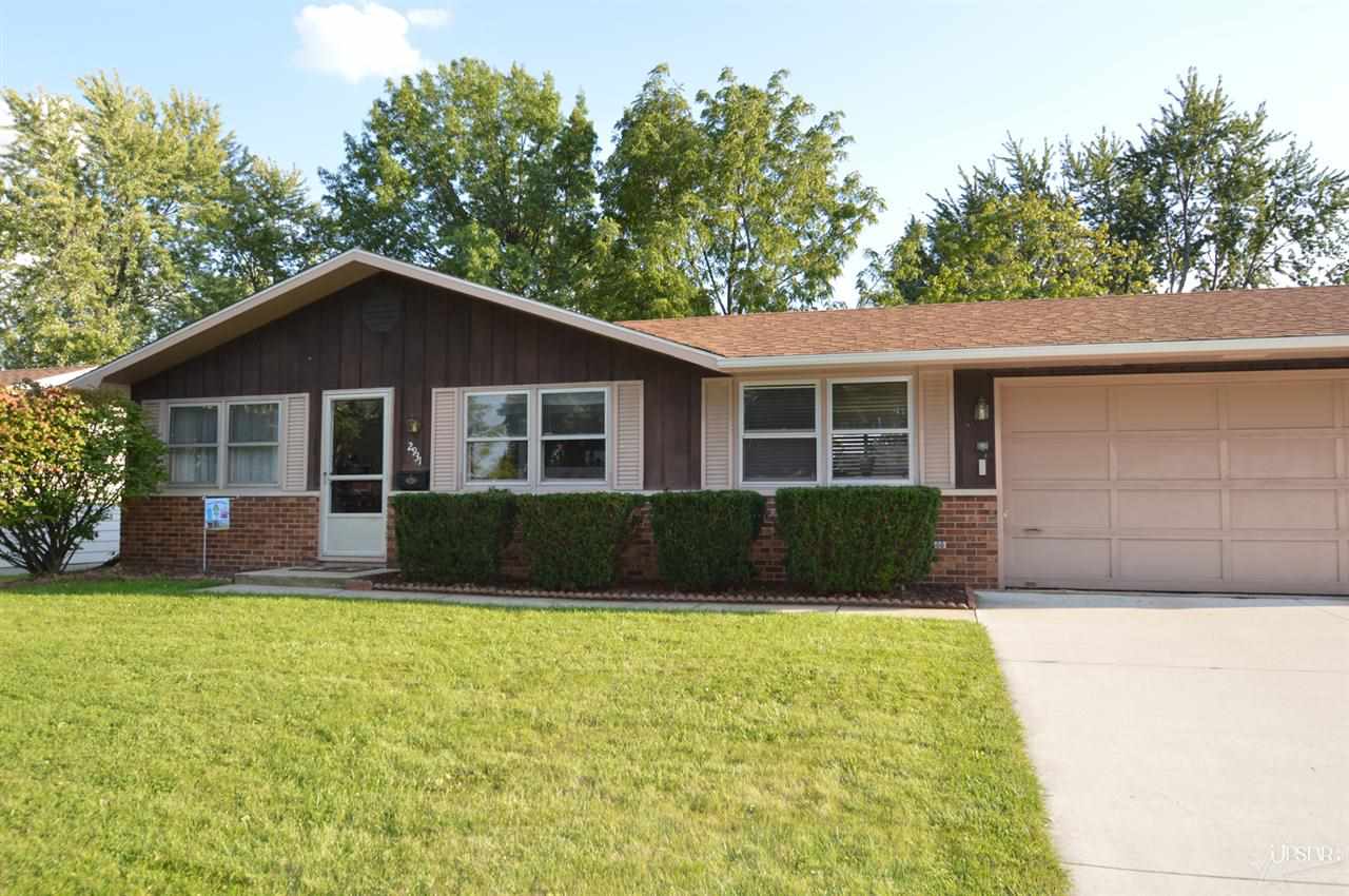 2931 Mardigras Ln, Fort Wayne, IN 46808 photo 2