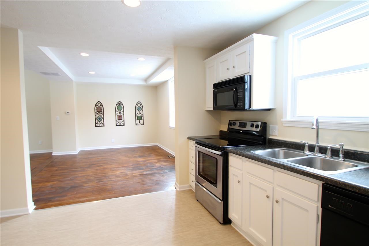 428 W Main St, Greentown, IN 46936 photo 6