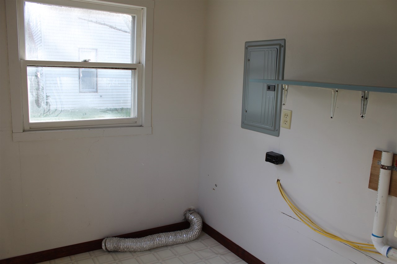 420 E Washington St, Monticello, IN 47960 photo 12