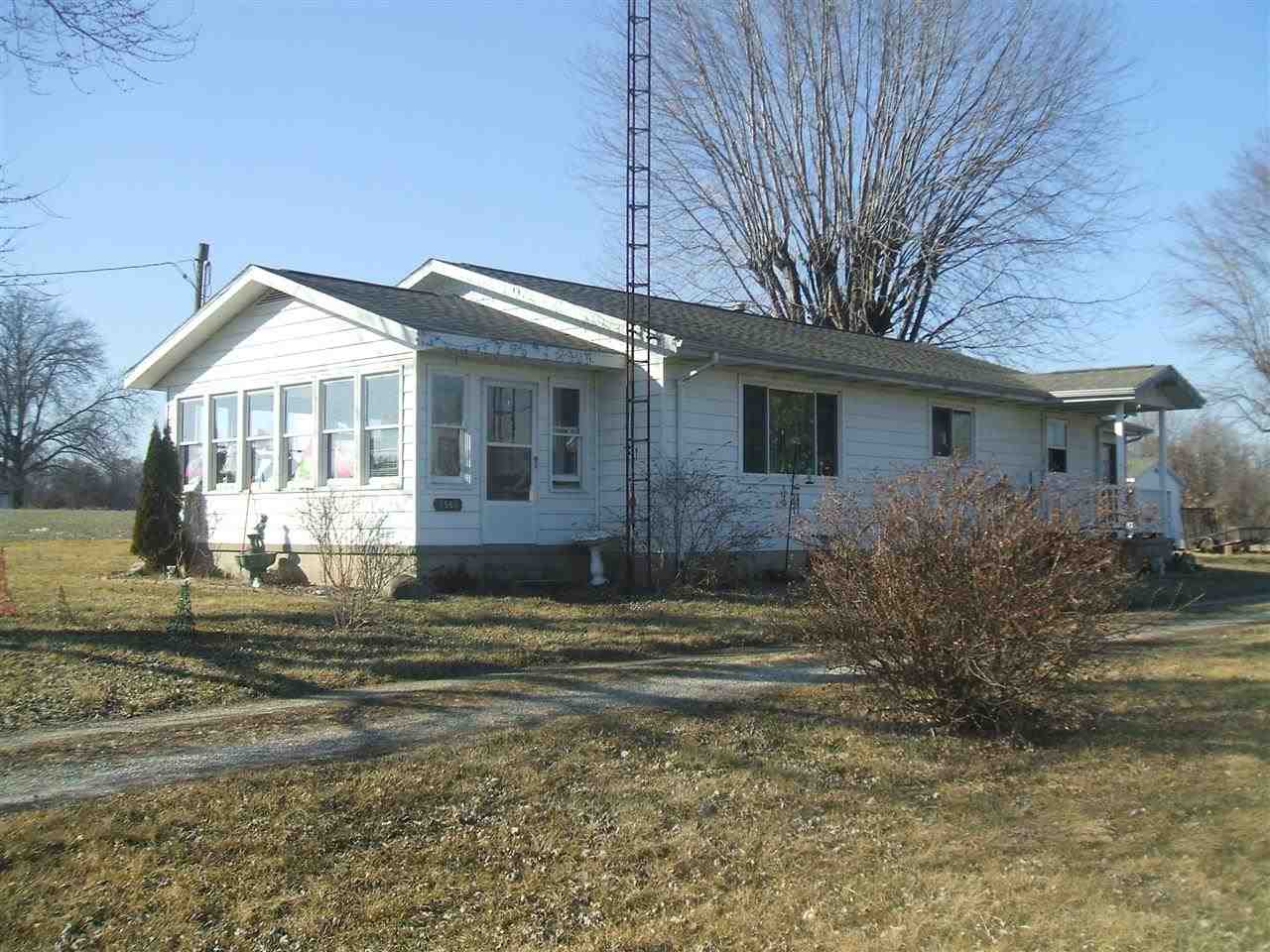 1560 W Division Rd, Petersburg, IN 47567 photo 1