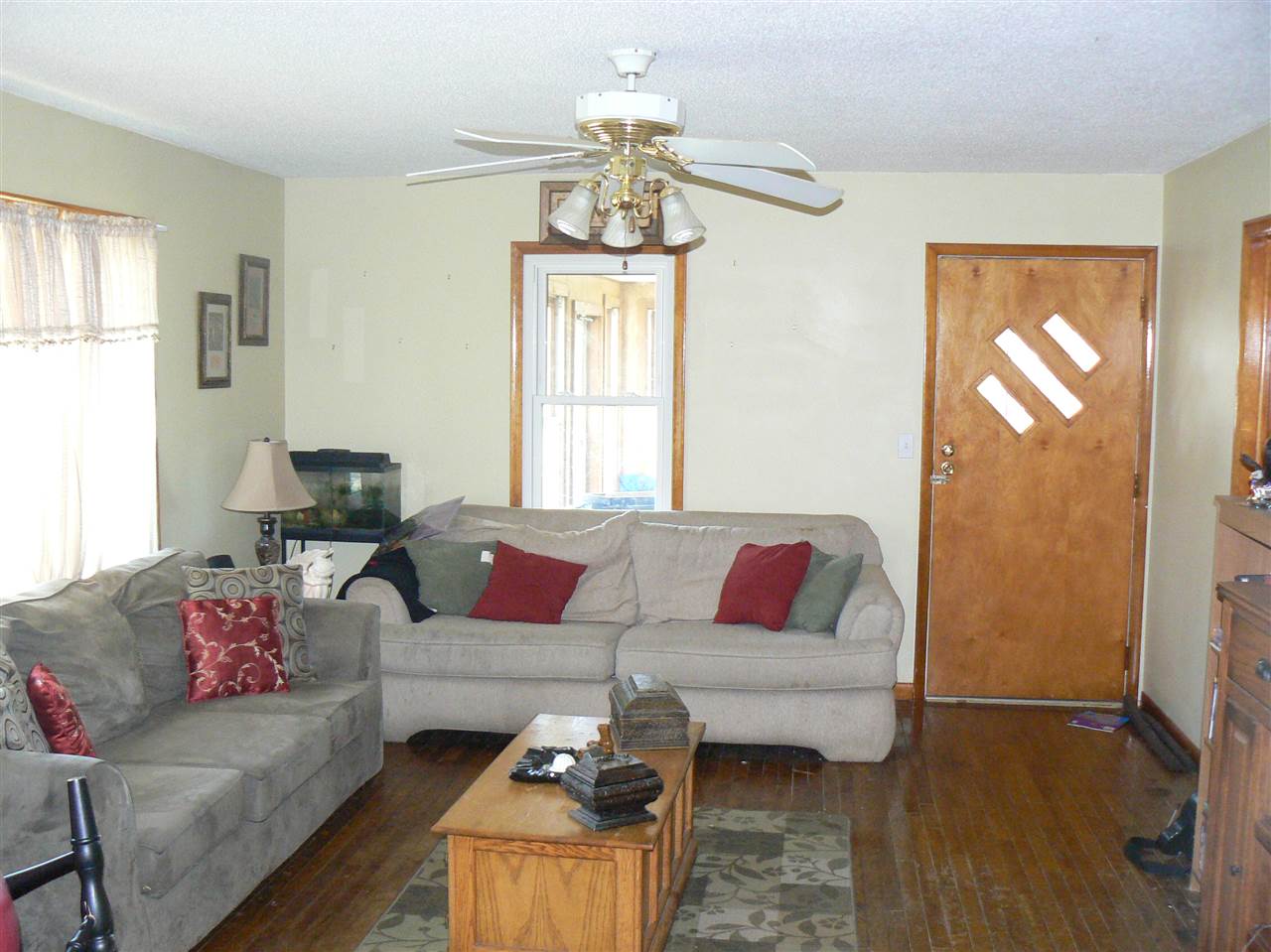 1560 W Division Rd, Petersburg, IN 47567 photo 4