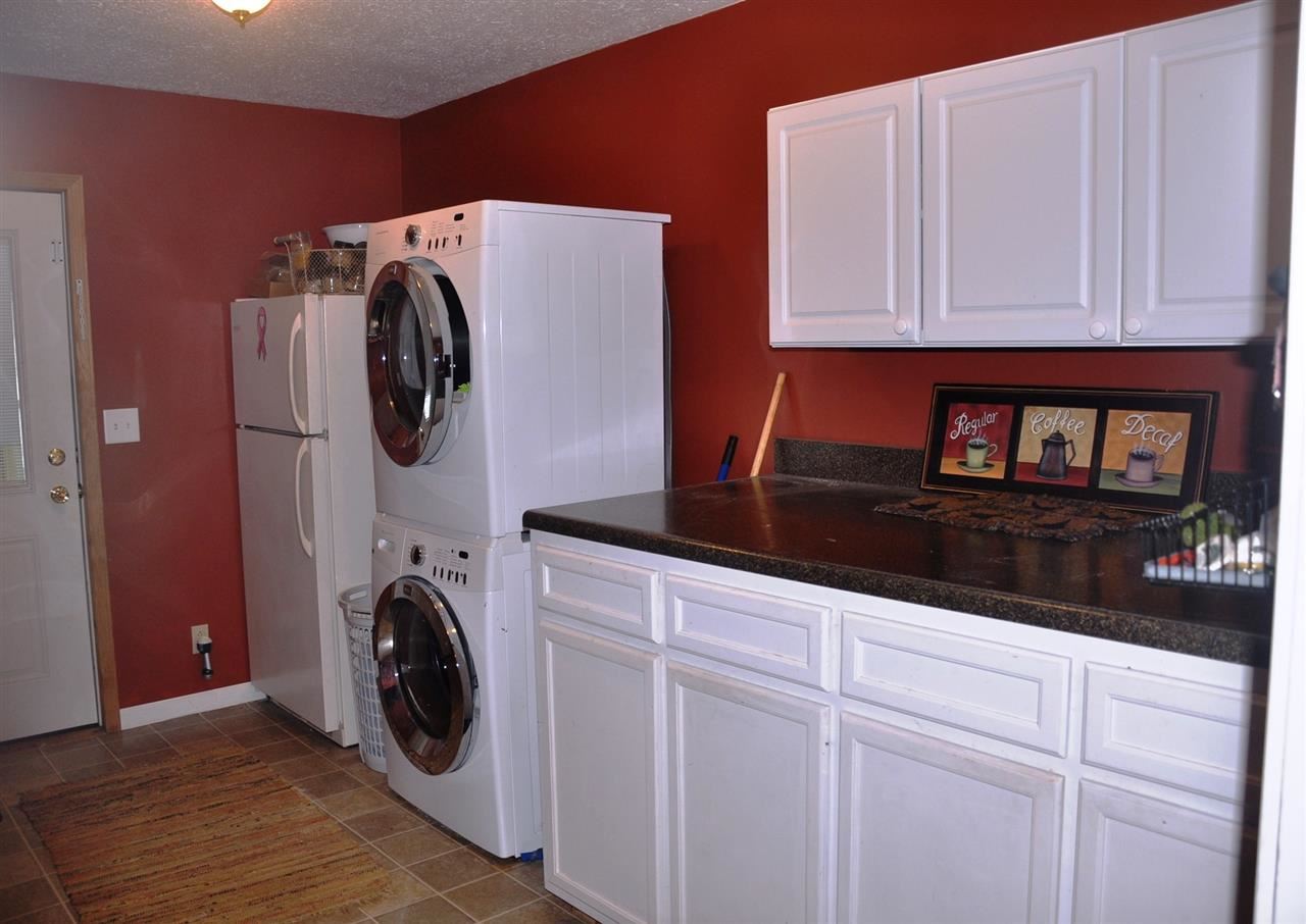 301 W North St, Lagrange, IN 46761 photo 13