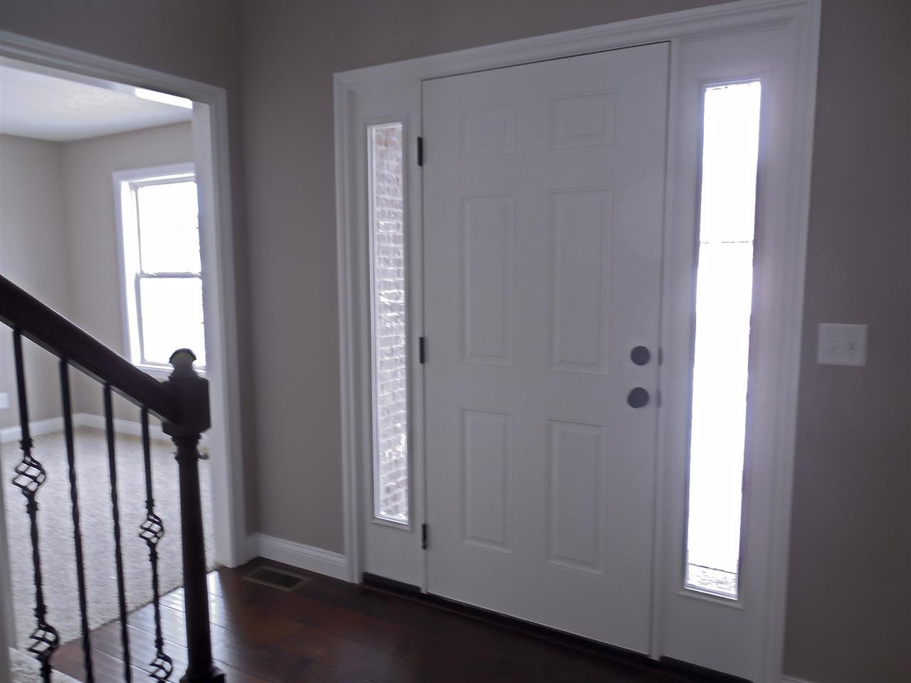 7606 Wisteria Ln, Evansville, IN 47720 photo 2