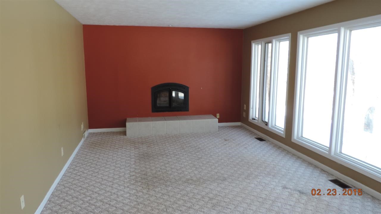 5590 S Burlington Dr, Muncie, IN 47302 photo 8