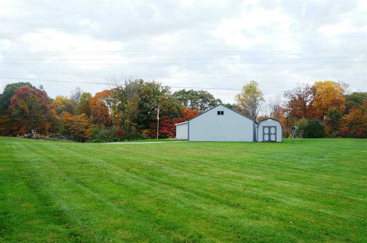 5187 N Brummetts Creek Rd, Bloomington, IN 47408 photo 3