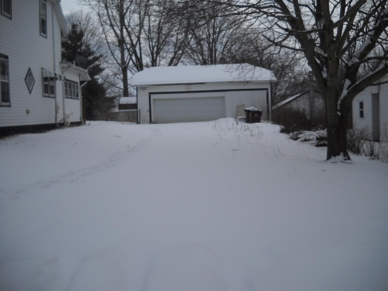 145 E Commerce St, Macy, IN 46951 photo 2