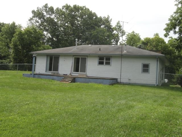 1565 Pea Ridge Rd, Spencer, IN 47460 photo 1