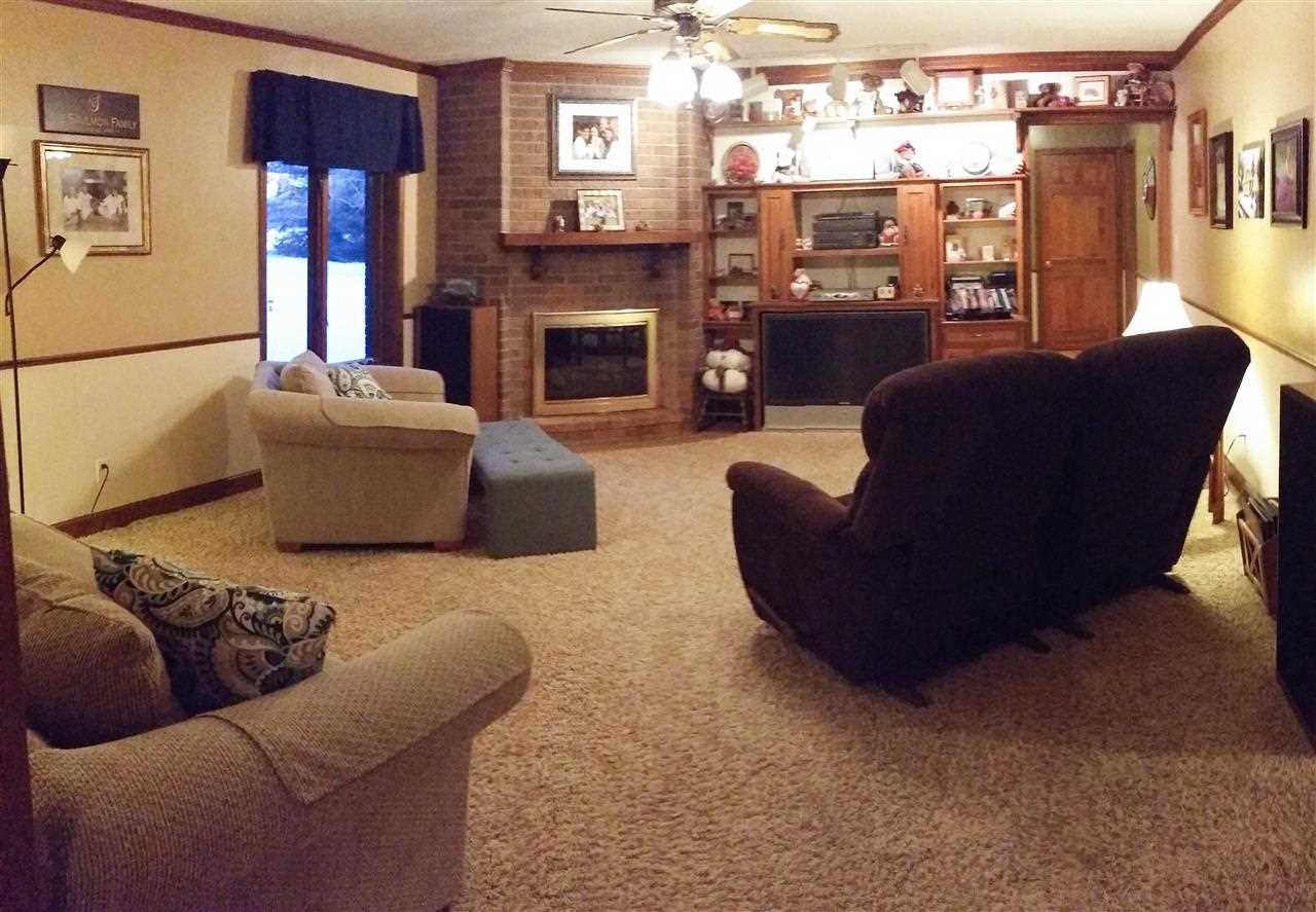 199 S Tamarac Dr, Winchester, IN 47394 photo 6