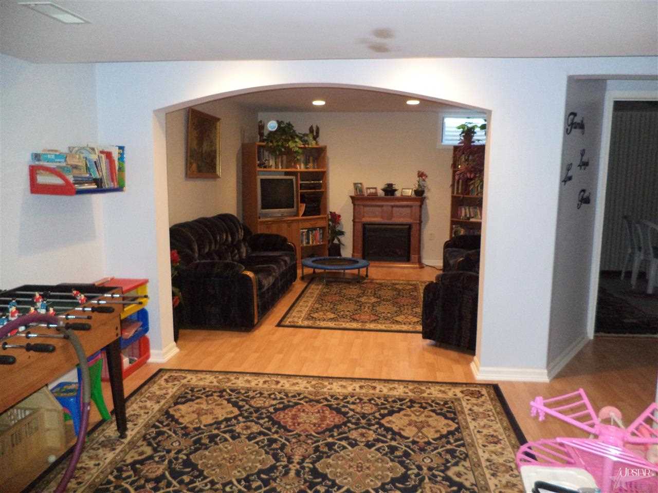 525 Van Gilst Dr, Goshen, IN 46528 photo 21