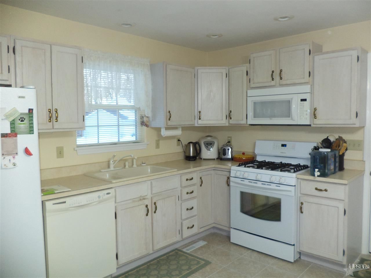 525 Van Gilst Dr, Goshen, IN 46528 photo 5