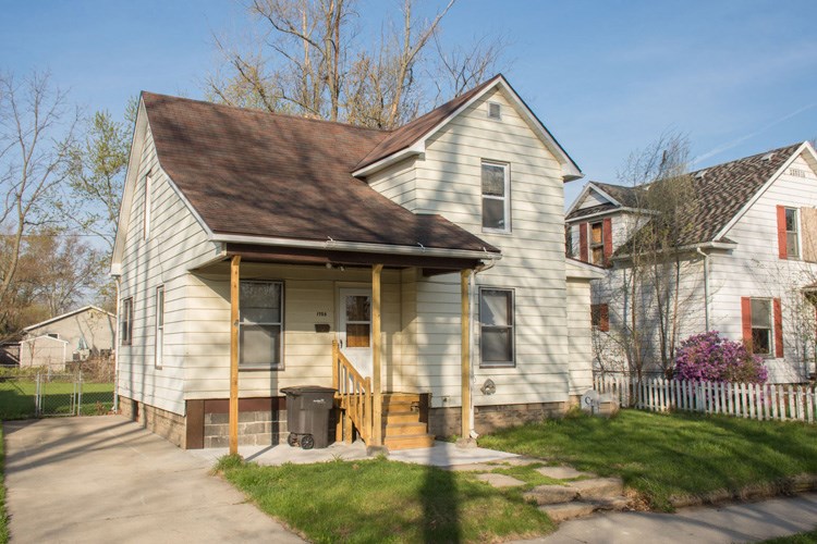 1705 Lane Ave, Elkhart, IN 46516 photo 2